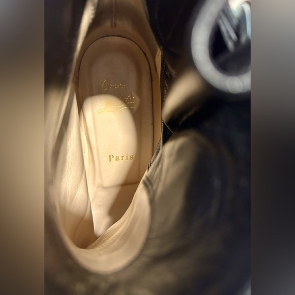 Christian Louboutin black Olivia Snow leather boots with spikes and side buckle. - Picture 8 of 8